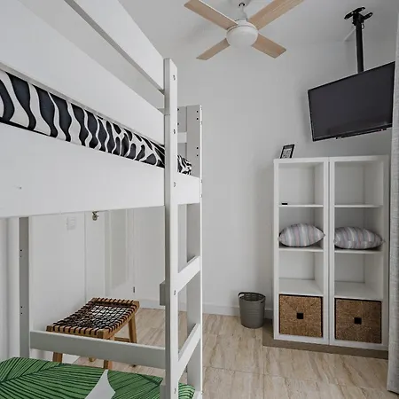 Tulum Airostel Guest house San Isidro (Tenerife)