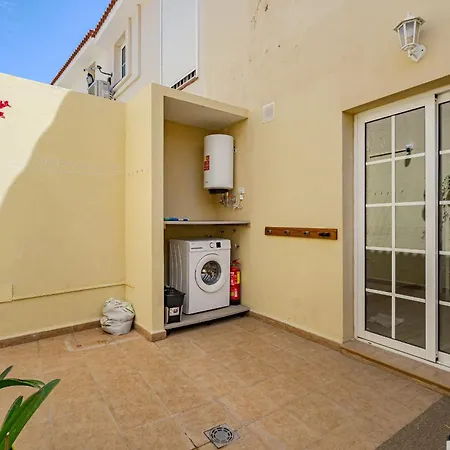 Πανσιόν Tulum Airostel San Isidro (Tenerife)